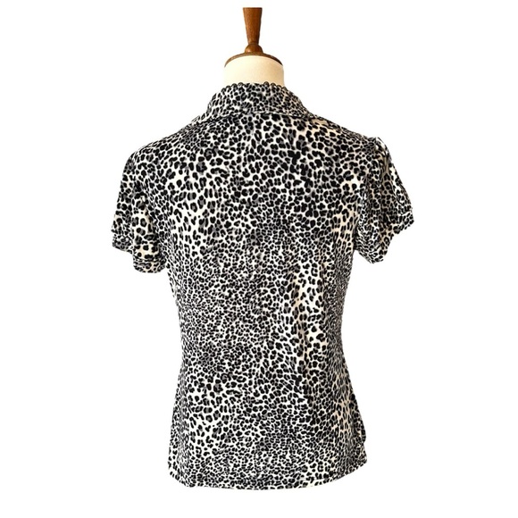 VTG Van Heusen Women’s Med Blouse Short Sleeve Black Cheetah Print Made In USA - Picture 2 of 8